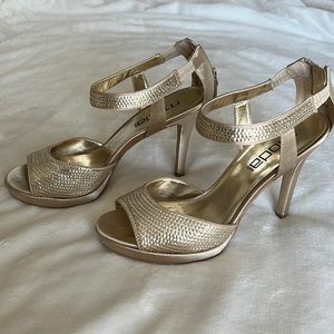 Moda Mandy Skinny High Heels- Champagne - Women’s size 8